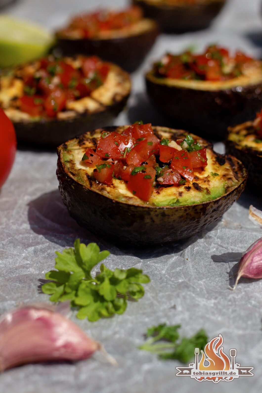 gefüllte Avocado vom Grill tobiasgrillt.de