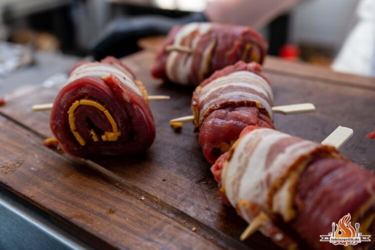 Flank Steak Rolle mit Bacon und Käse