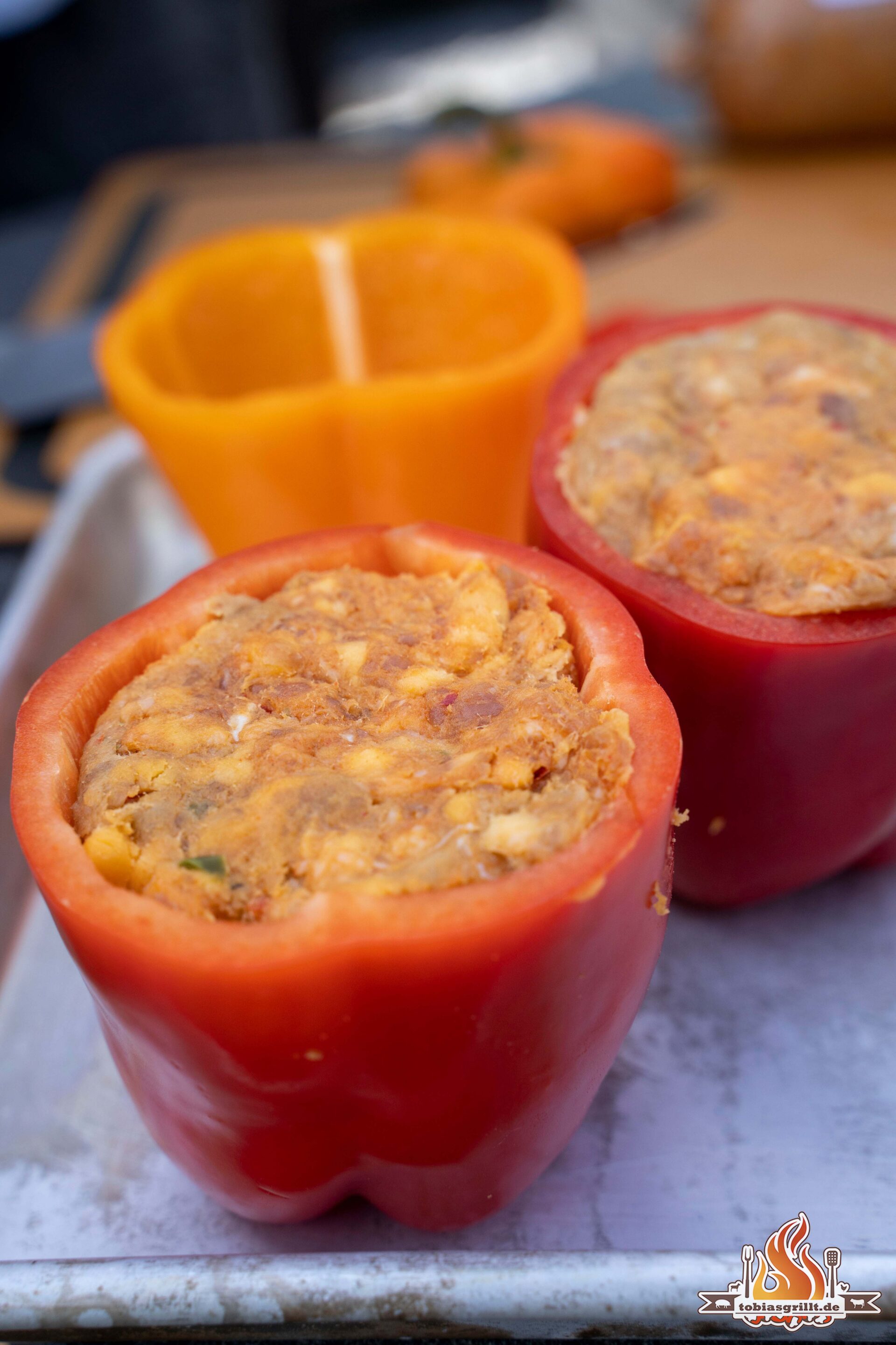 gefüllte Paprikaschoten aus dem Dutch Oven - tobiasgrillt.de