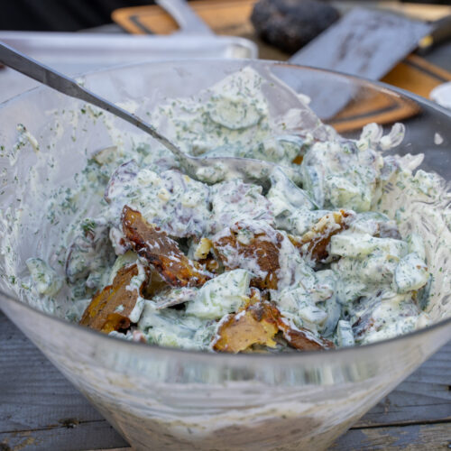 knuspriger Kartoffelsalat mit Gurke