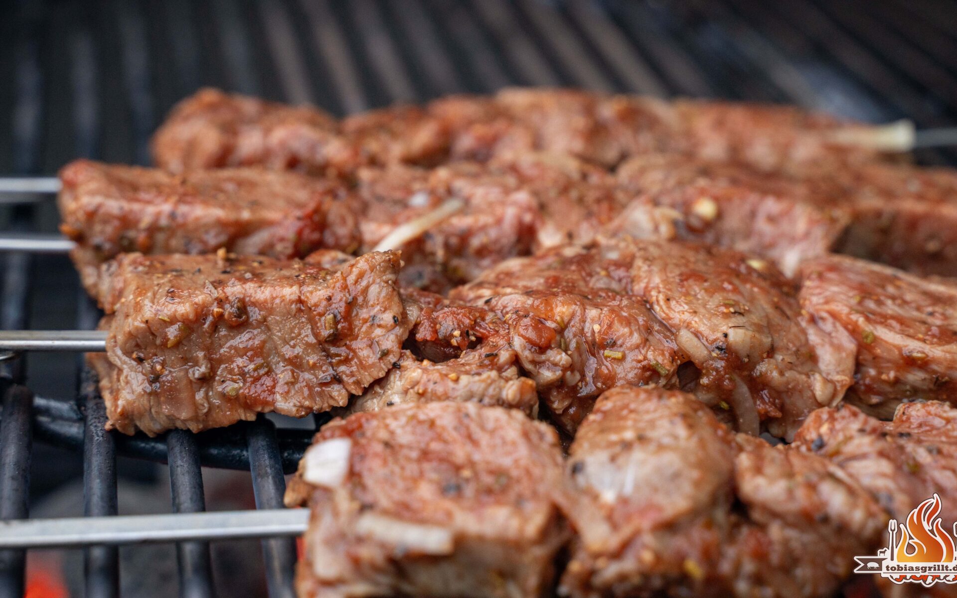 Hüftsteak-Spieße vom Grill – Zart, aromatisch und einfach lecker!