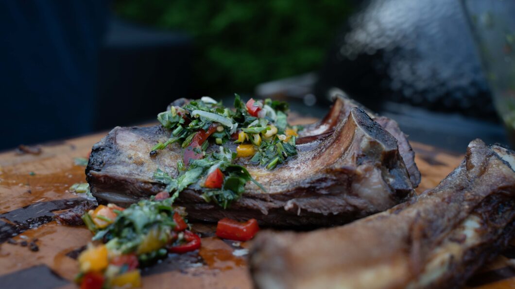 Asado Rinderrippe vom offenen Feuer