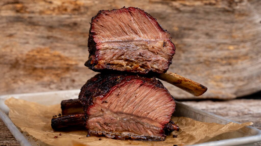 Wagyu Short Ribs Low & Slow auf dem Pelletgrill